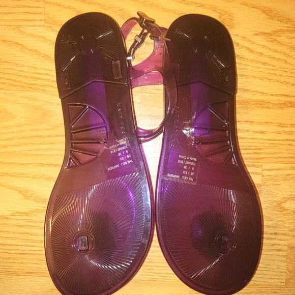 Sandals - Picture 2 of 2